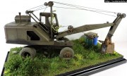  E-302B excavator 1:35