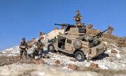 HMMWV GMV Dumvee Ground Mobility Vehicle 1:72