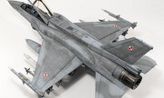 F-16D 1:32