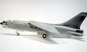 Vought F-8 Crusader 1:72