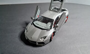 Lamborghini Aventador 1:24