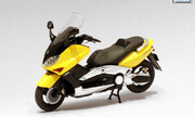 Yamaha TMAX 1:24